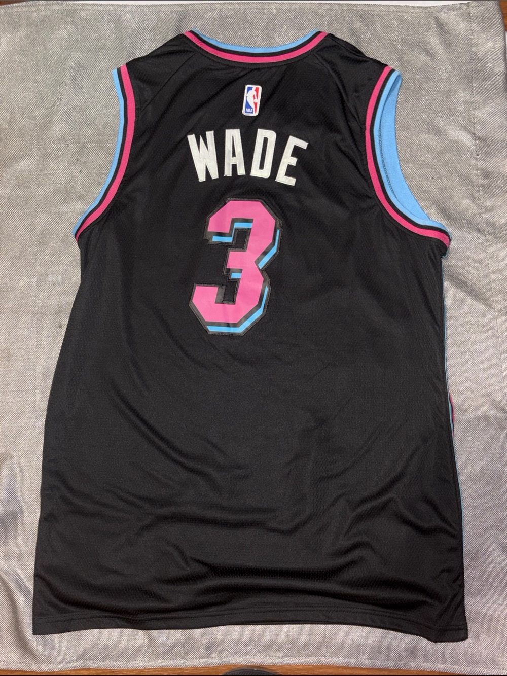Nike Black Miami Heat Wade Jersey with Pink & Aqua Trim #3 size XXL - Picture 3 of 3
